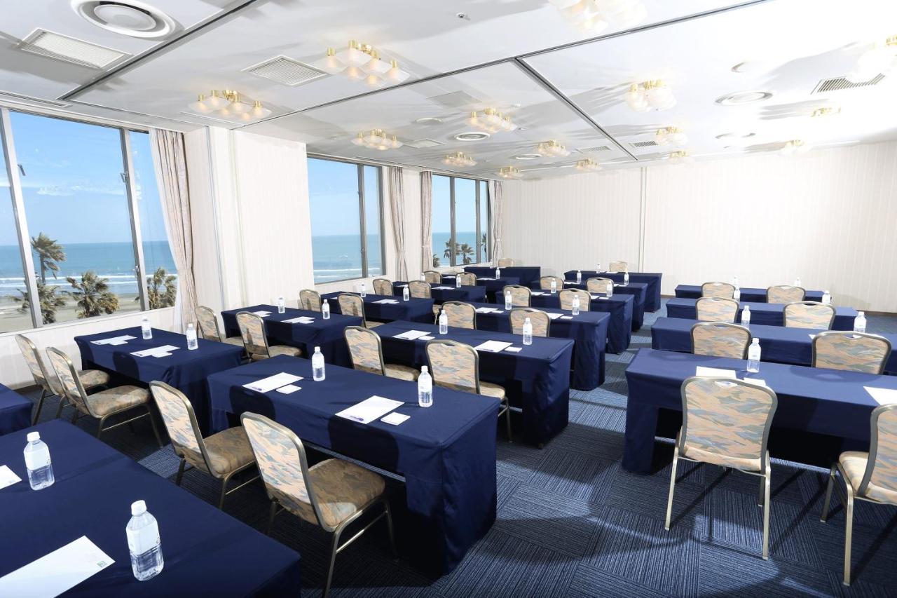 Ana Holiday Inn Resort Miyazaki By Ihg Exterior foto