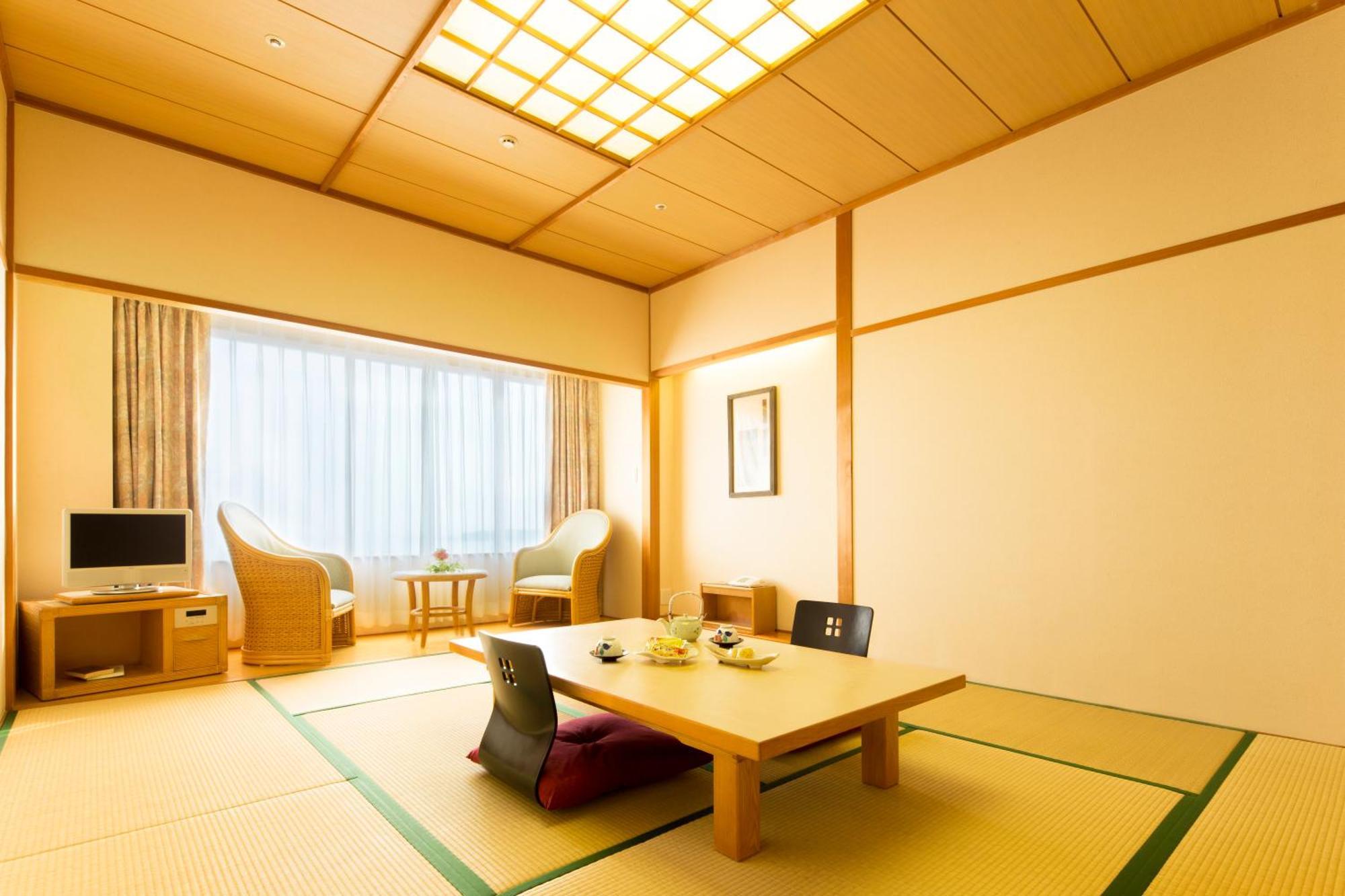 Ana Holiday Inn Resort Miyazaki By Ihg Exterior foto