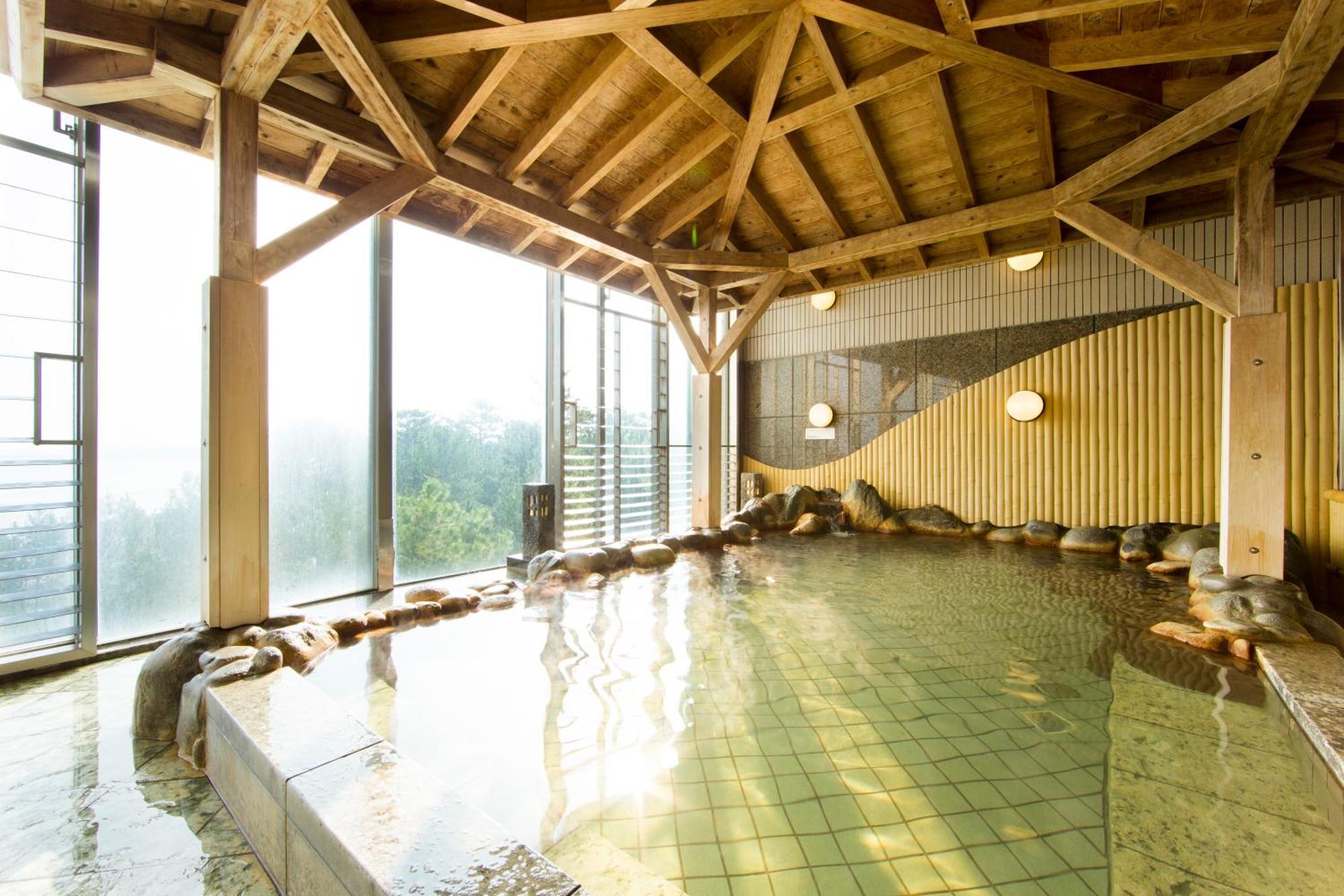Ana Holiday Inn Resort Miyazaki By Ihg Exterior foto